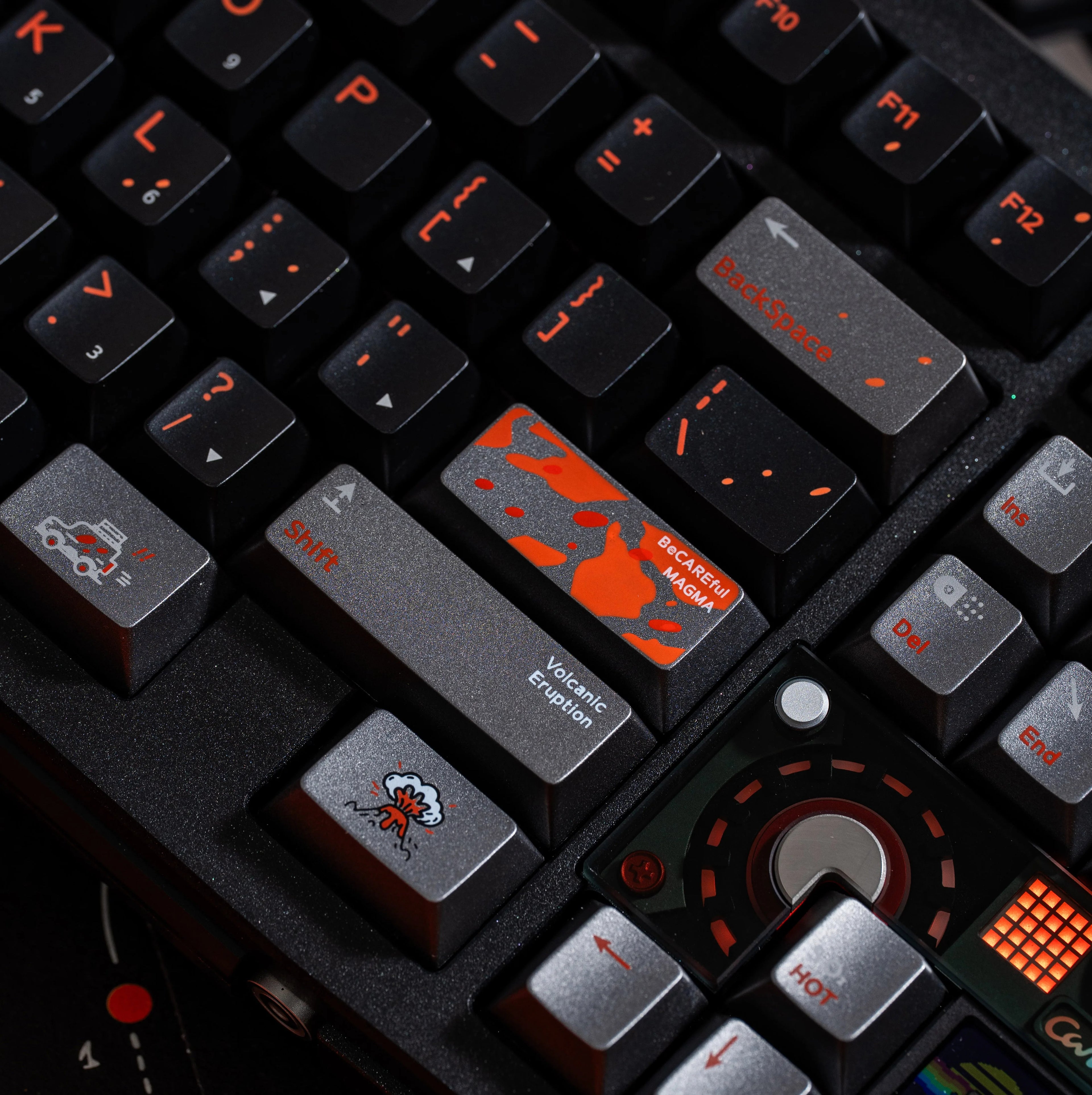Fire melt flow black dark silver gray light orange V-series texture metallic paint volcano theme original factory mechanical keycap PBT material material personalized keycap set, compatible with 61/64/68/75/84/87/104 mechanical keyboard replacement keycap