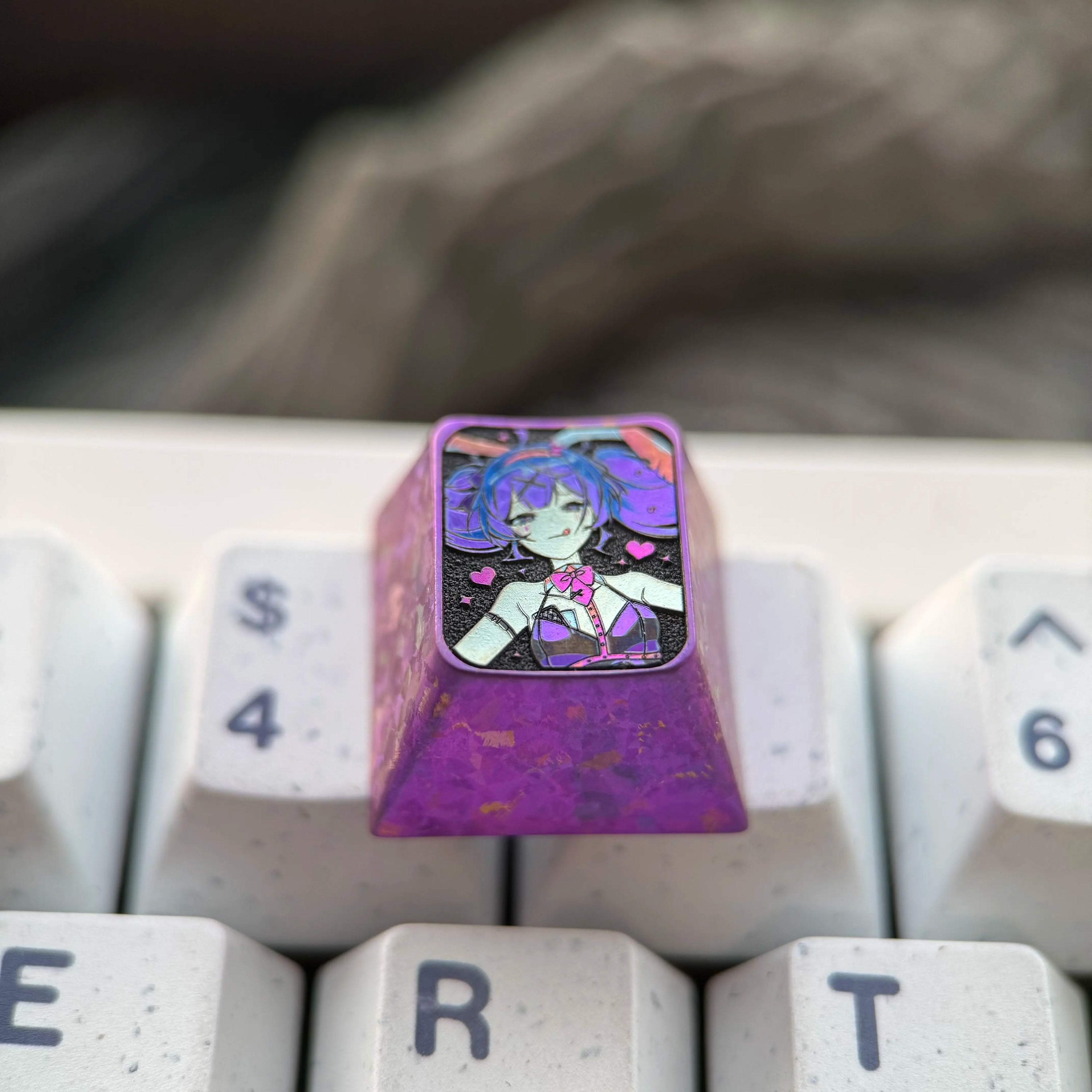 Rabbit Hole Theme, 1U Colorful Titanium Alloy Personalized Keycap, Music Idol Anime Game Culture Creative Metal Decorative Keycap