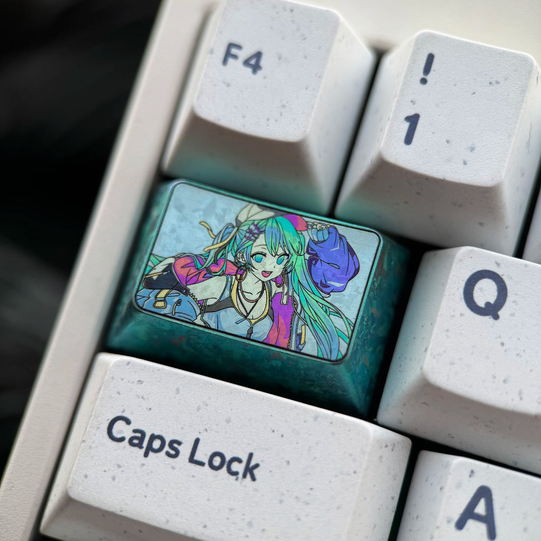 Hatsune Miku series 1.5U titanium alloy personalized keycap, music animation game creative art decoration keycap
