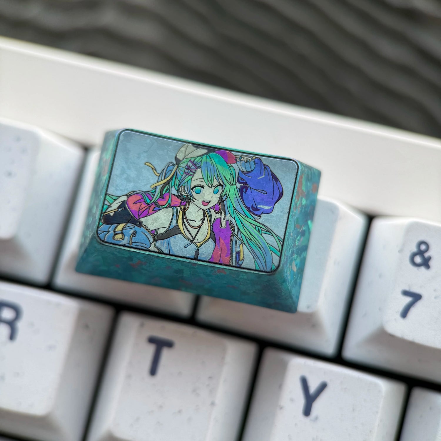 Hatsune Miku series 1.5U titanium alloy personalized keycap, music animation game creative art decoration keycap