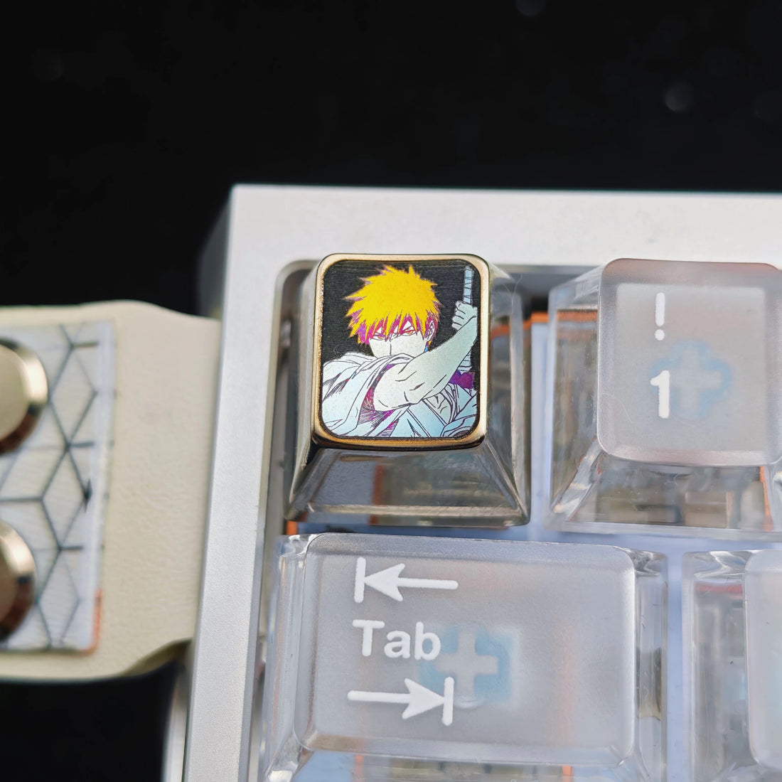 BLEACH Series, Kurosaki Ichigo Theme 1U Titanium Alloy Personalized Keycaps, Anime Game Culture Creative Mechanical Keyboard Decorative Keycaps