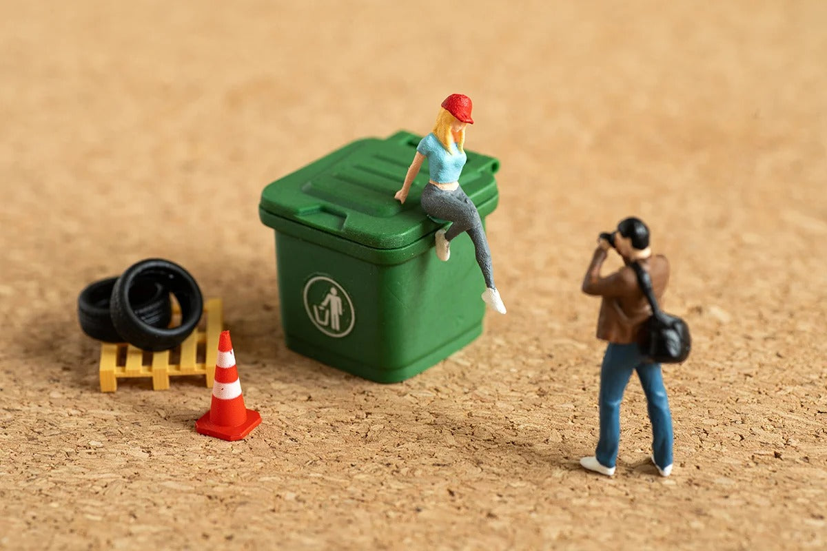 Environmentally friendly trash can personalized keycaps, creative pranks, funny and innovative design decorative keycaps, mechanical keyboard art installation keycaps