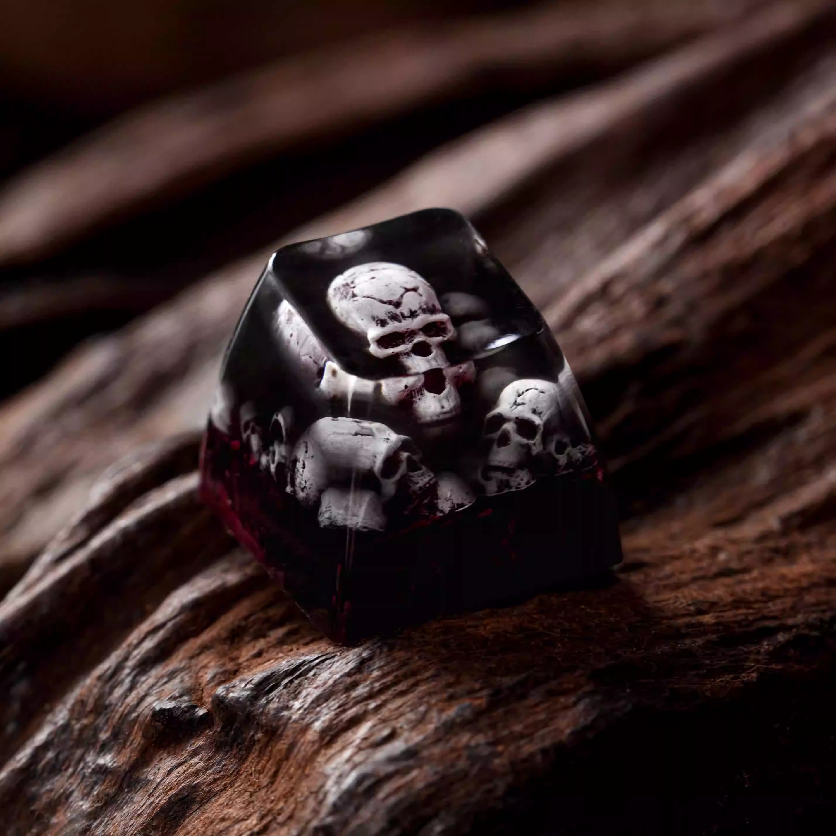 Dark Gothic style, skull crystal resin personalized keycaps, dark 1U resin decorative keycaps