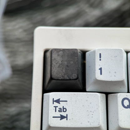 Black titanium alloy ice crystal patterned personalized keycap, titanium alloy simple metal decorative keycap basic version