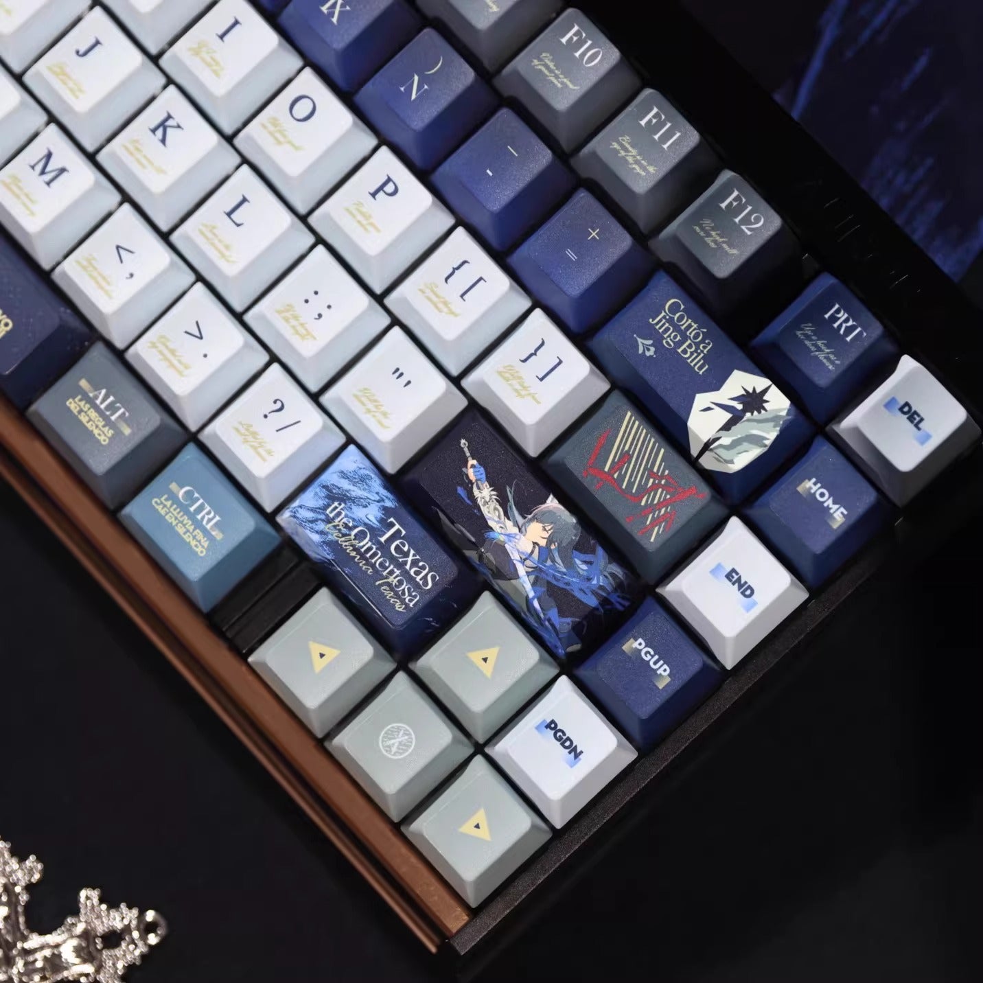 Arknights series,Texas the Omertosa theme, custom set personalized keycap series, PBT material, compatible with 61/64/68/75/84/87/104 mechanical keyboard keycap set