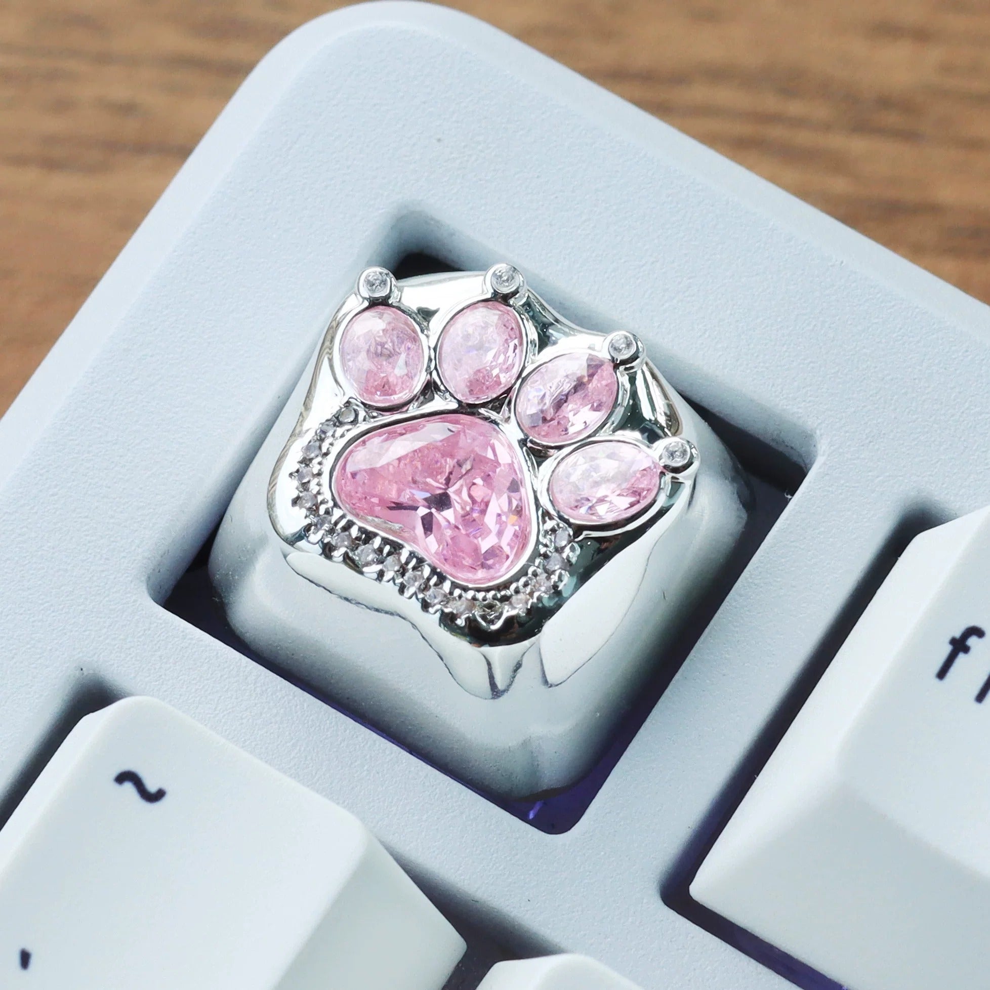 Diamond cat claws, sparkling cat claws, metal inlaid gemstones, personalized keycaps, handmade keycaps, customized keyboards, cultural and creative keycaps, mechanical keyboard decorative keycaps