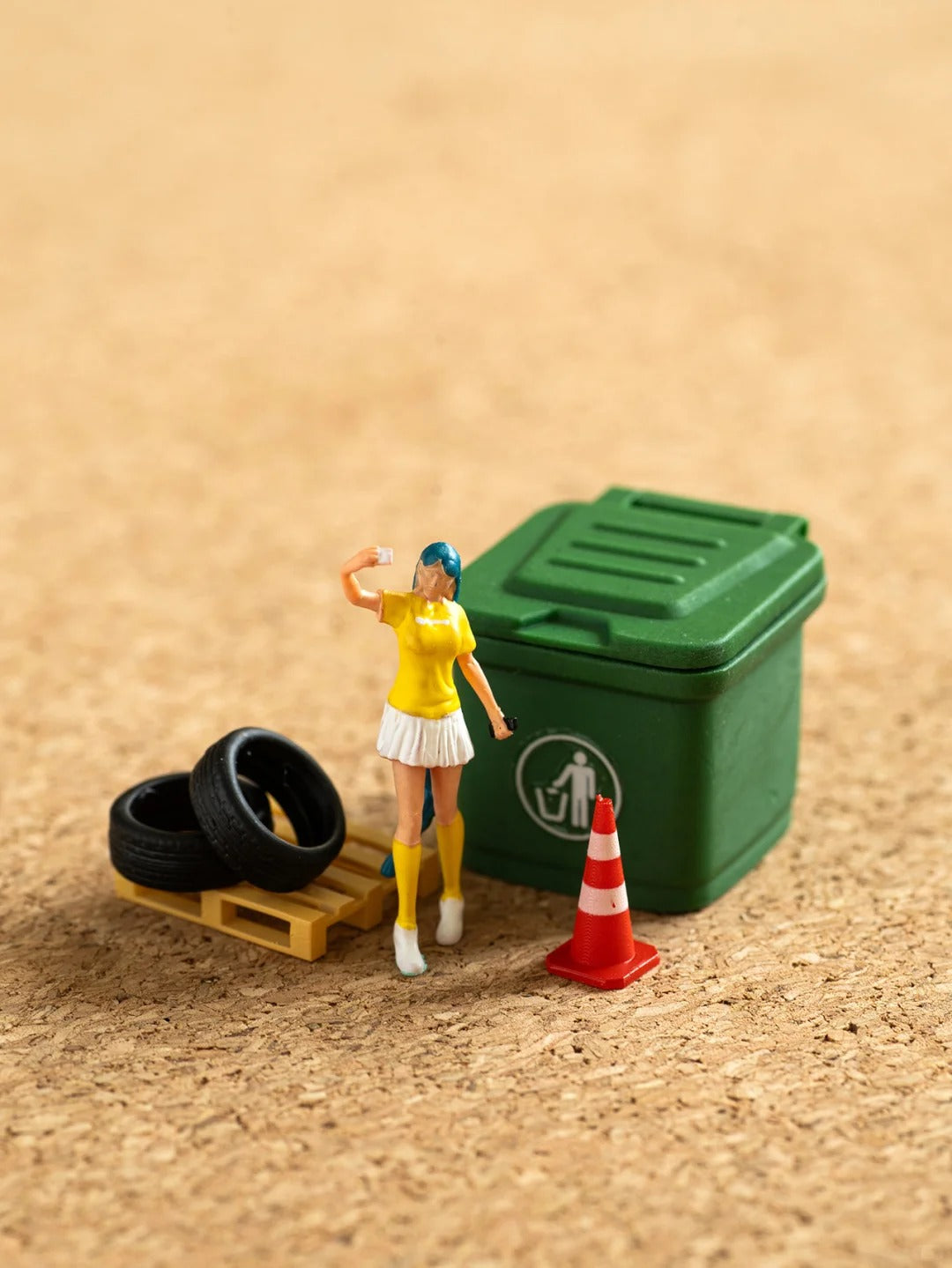 Environmentally friendly trash can personalized keycaps, creative pranks, funny and innovative design decorative keycaps, mechanical keyboard art installation keycaps