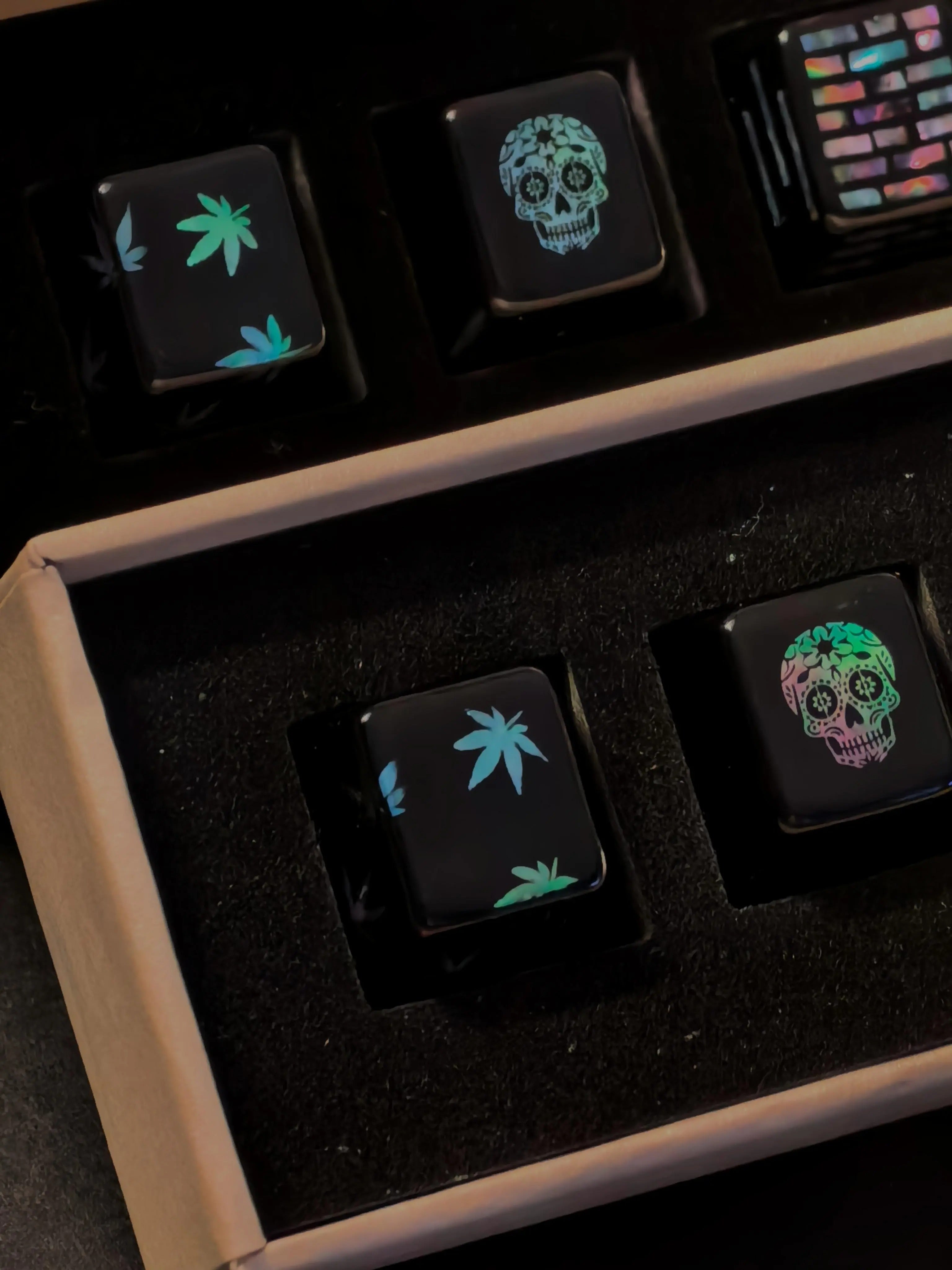 Simple geometric patterns The traditional Lacquerware decoration technique,+mother of pearl inlay, set of 5, classic and stylish game console buttons, decorative keycaps with directional key combinations