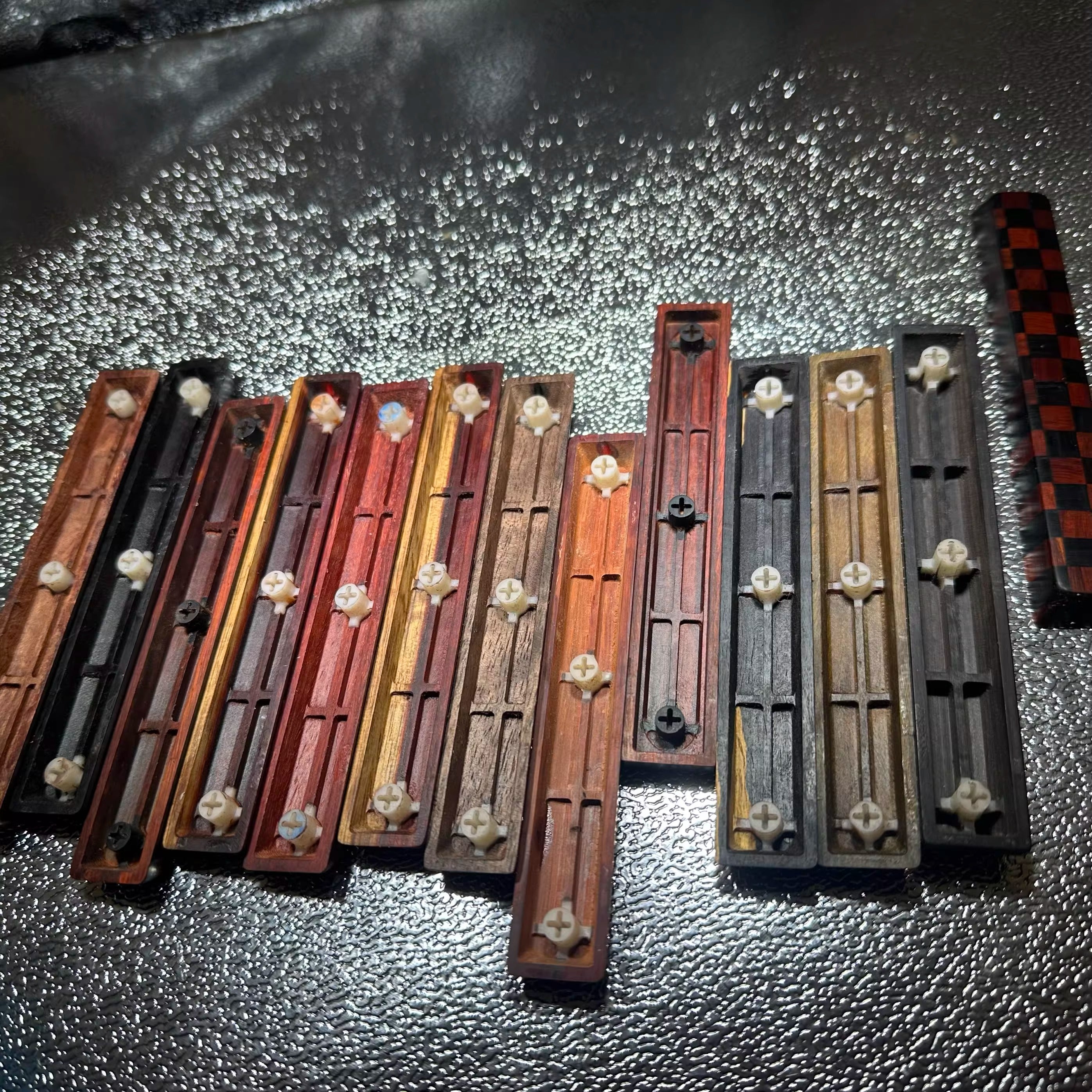 Wooden space bar, factory height/SA height, multiple types of wood to choose from, 6.25U wooden art personalized keycaps
