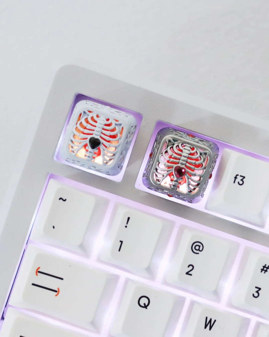 Steel heart, metal gemstone inlaid hollow design personalized keycaps, mechanical keyboard creative decorative keycaps