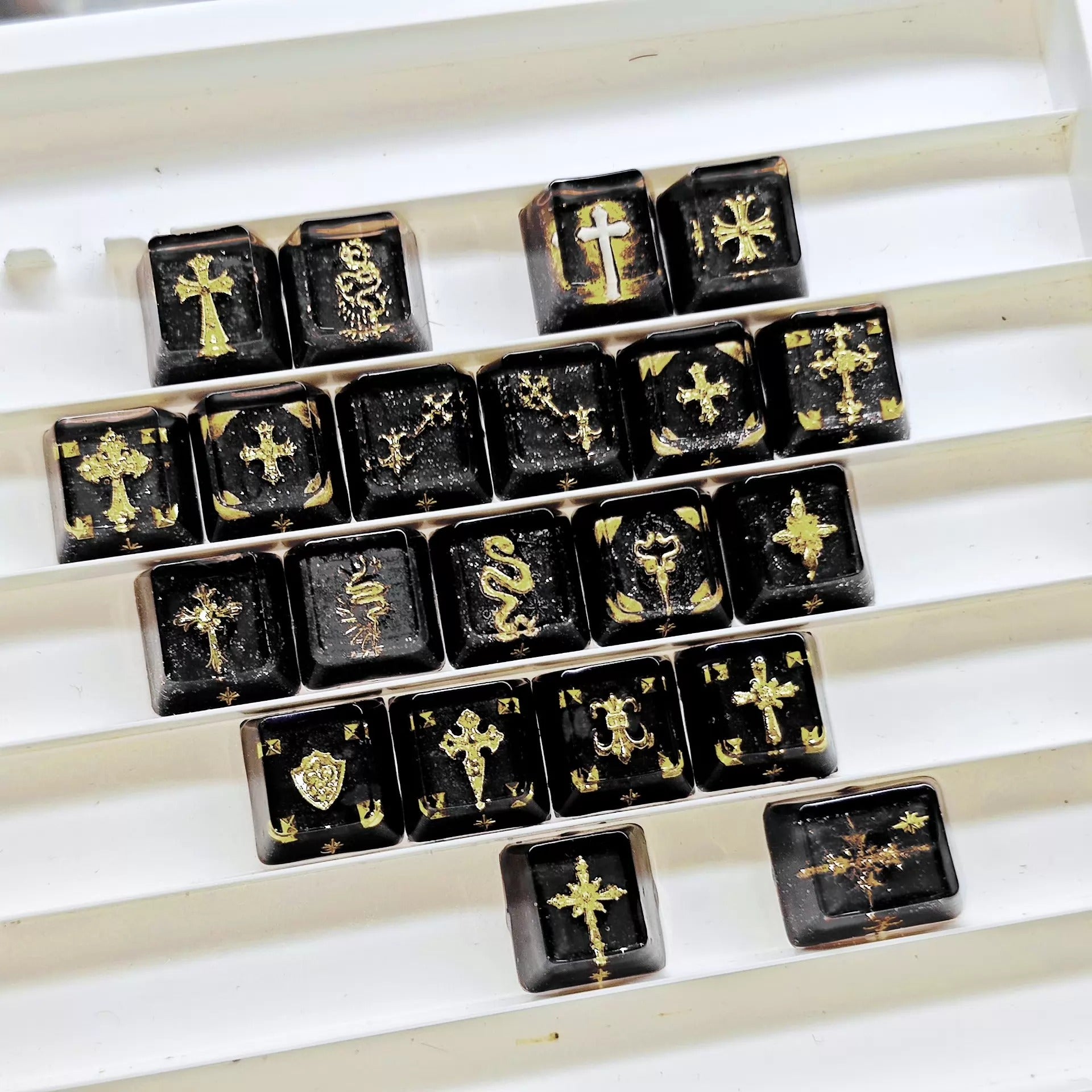 Baroque, Gothic style, crystal resin cross retro medieval effect personalized keycap set, mechanical keyboard art, cultural and creative decorative keycaps