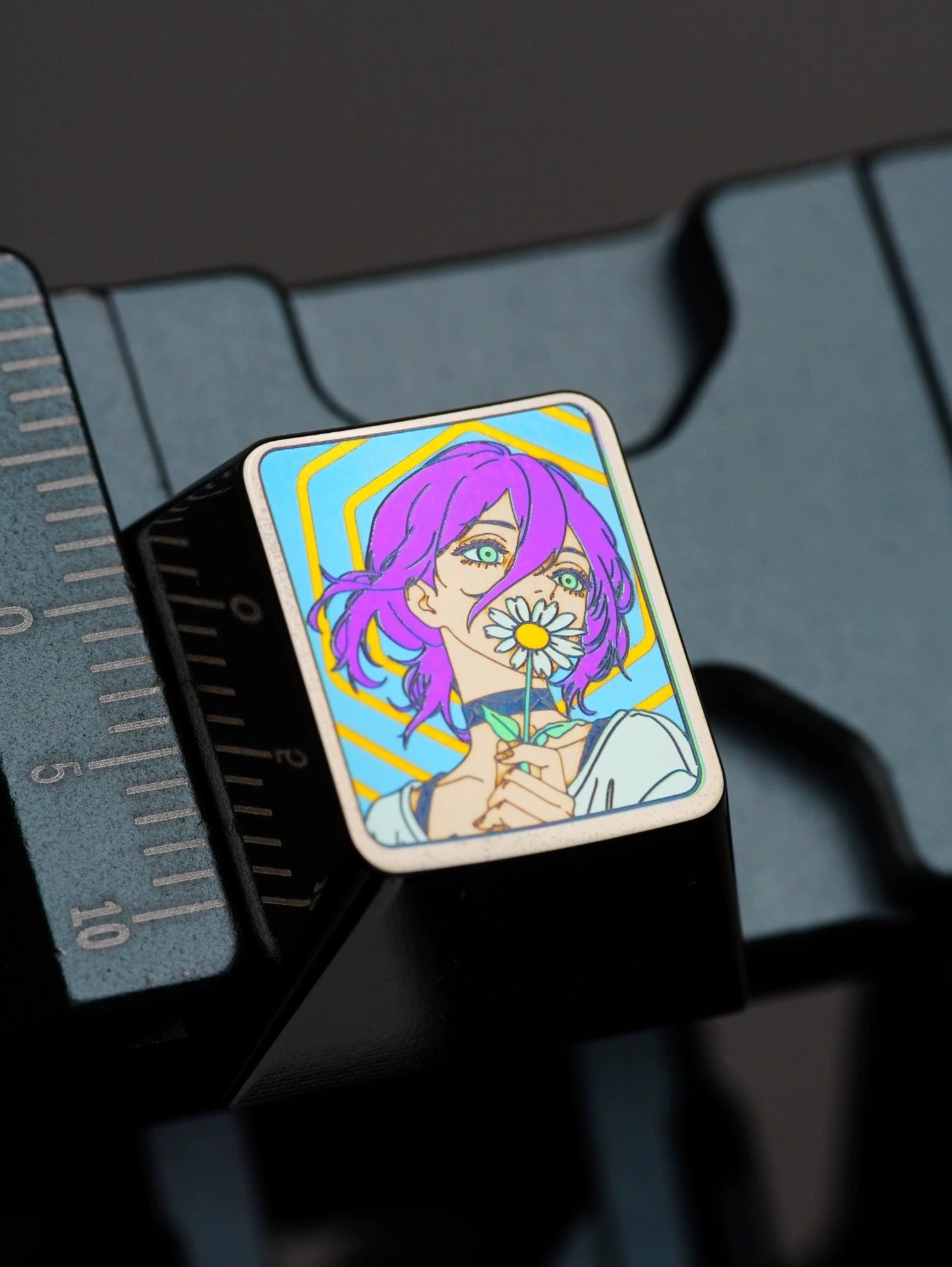 Chainsaw Man series, 1U titanium alloy personalized keycaps, anime and game mechanical keyboard metal decorative keycaps， Anime Metal Art Keycaps
