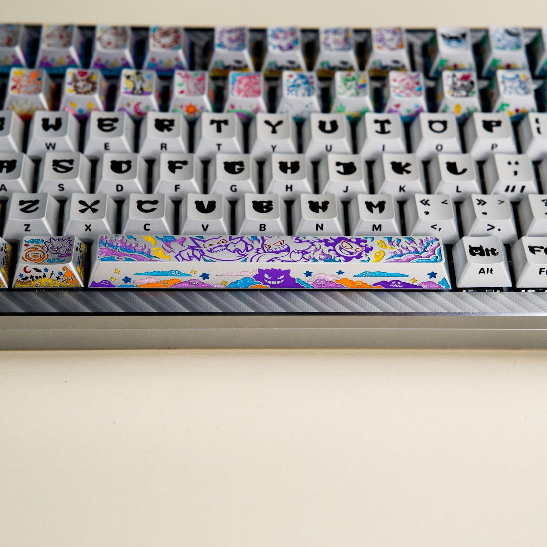 Pok é mon series, gengar themed design, keycaps made of aluminum alloy material CNC integrated precision machining personalized keycaps, mechanical keyboard decorative keycaps