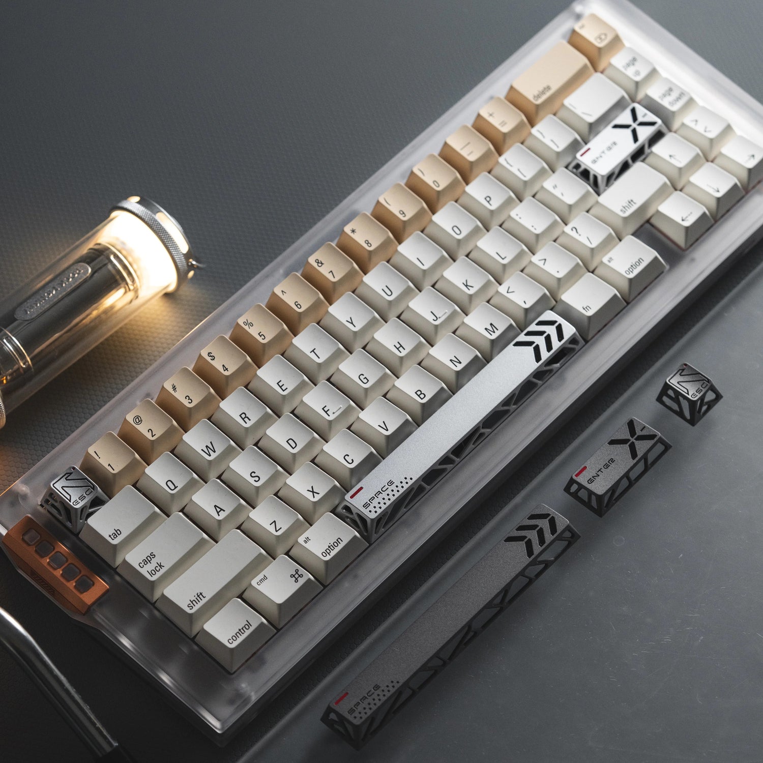 Hollow aluminum alloy CNC, enter key+space key+ESC key set, simple and unique design with personalized keycaps