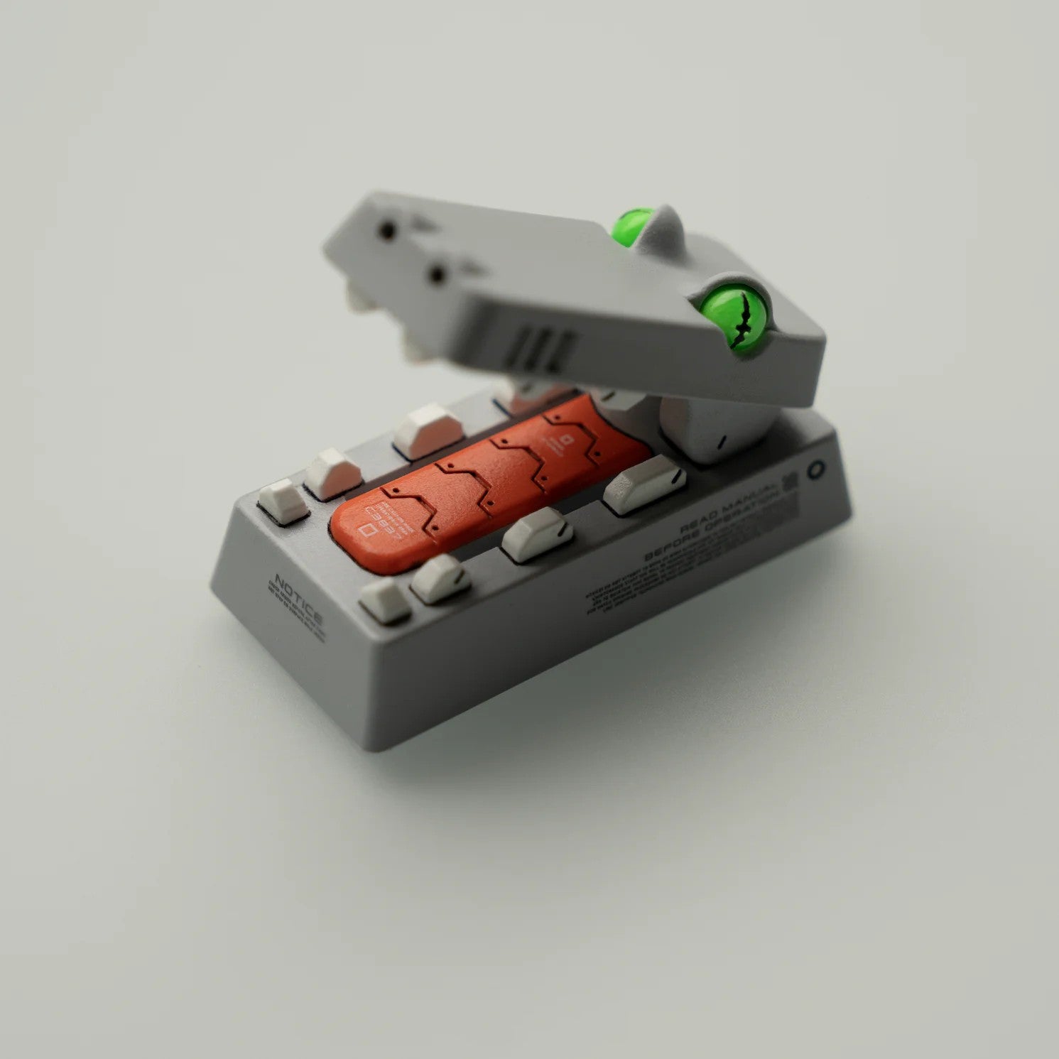 R2-Mechanical style little crocodile.2U Backspace Key artisankeycaps， Mouth can be opened and closed, PBT material personalized keycaps, keyboard decorative keycaps